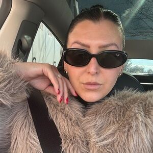 Meet your Posher, Ryley